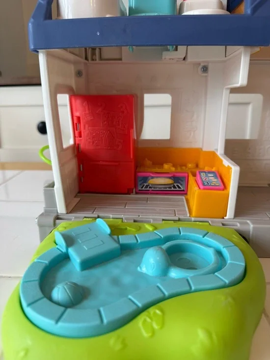 Fisher-Price Little People Friends Together Play House Lights & Sounds Learning - Picture 7 of 16